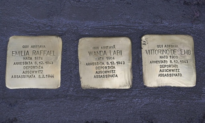 Giorno della Memoria, a Milano posate 14 nuove Pietre d’Inciampo nei municipi 1, 2 e 3