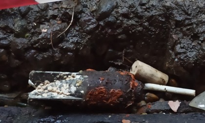 Trovata in Darsena una bomba a mano inesplosa: artificieri al lavoro