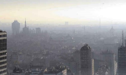 Inquinamento alle stelle in Lombardia: a Milano scattano i divieti di primo livello