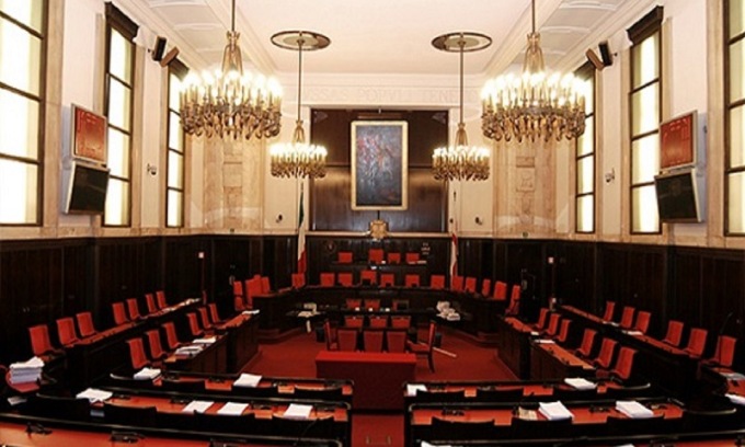 Grande caos nella Commissione comunale: urla insulti e accuse online tra i consiglieri
