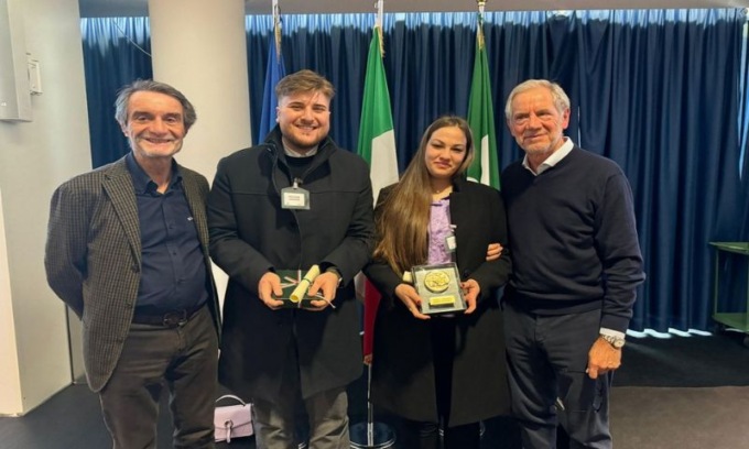 Fontana premia i due infermieri che hanno salvato un uomo colpito da un infarto in metro