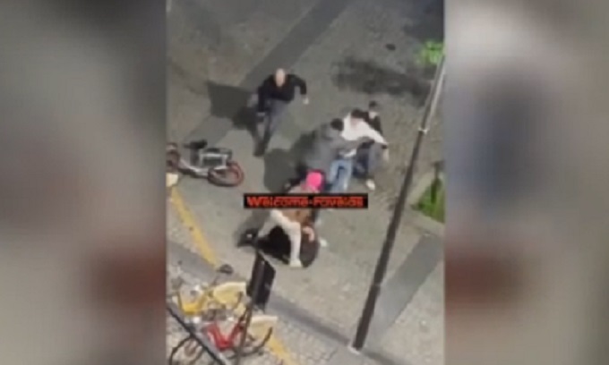 20enne picchiato violentemente da un branco di giovani nella zona della movida
