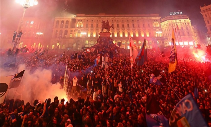 Domenica di delirio nerazzurro a Milano: la grande festa per il ventesimo scudetto