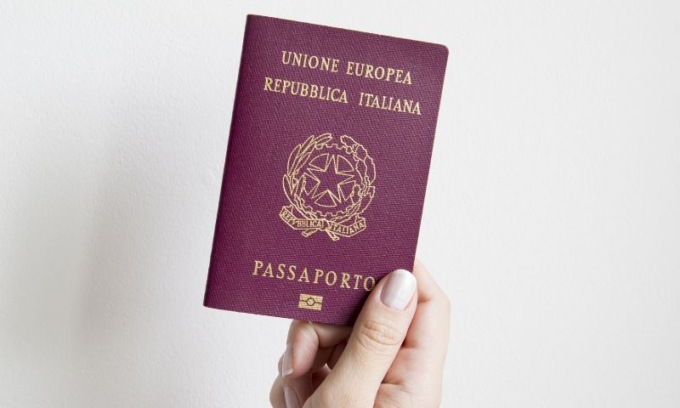 Passaporti, dalla Questura la nuova “Agenda prioritaria online”