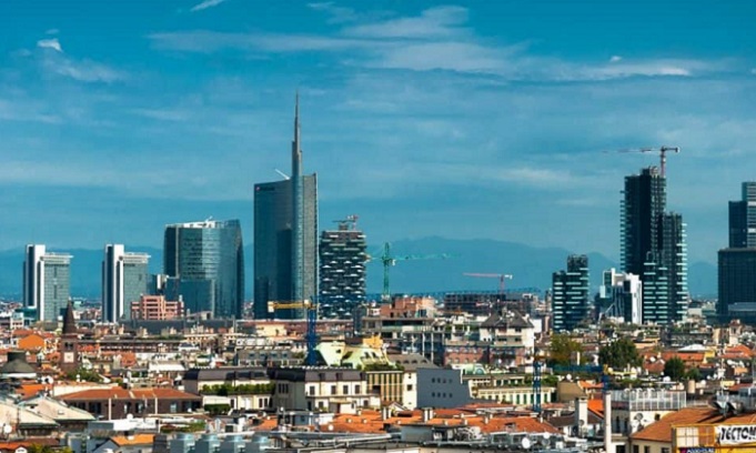 Smog a Milano, Sala assicura che in città “L’aria sta migliorando grazie ad Area B e C”