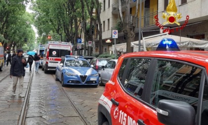 Vapori nella piscina di via Procaccini: ventotto bambini intossicati a Milano