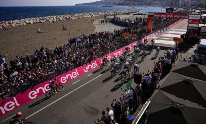 Kooij vince la nona tappa del Giro d’Italia 2024