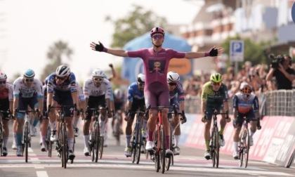 Undicesima tappa del Giro d'Italia: nuova vittoria di Milan