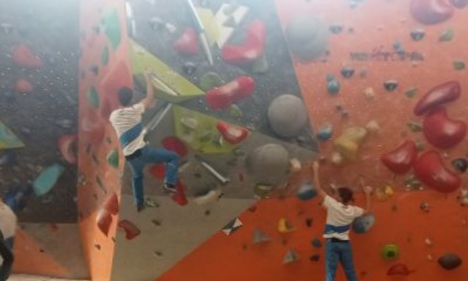 Incidente in una palestra di roccia: 20enne grave dopo una caduta