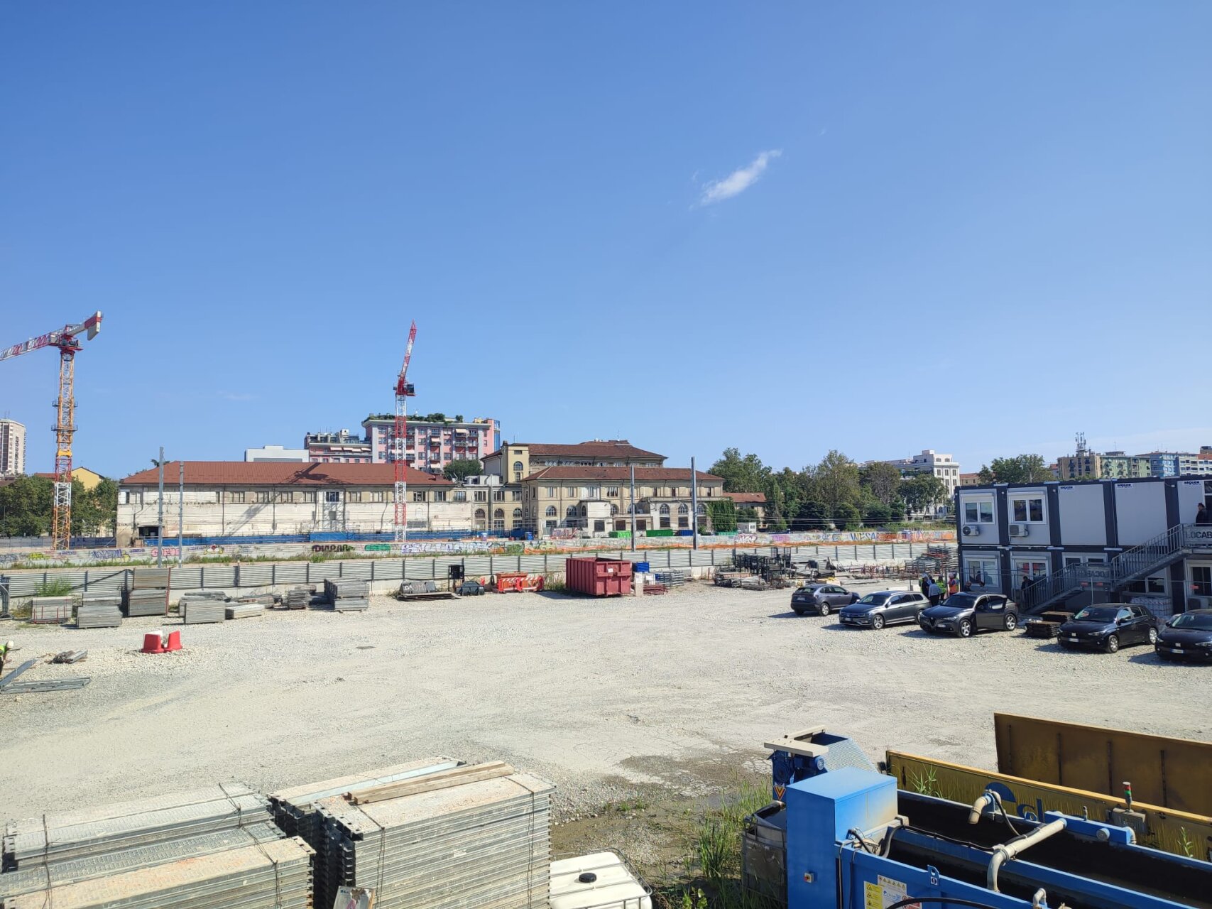 OLIMPIADI, SALVINI VISITA CANTIERE VILLAGGIO SCALO ROMANA (FOTO 4)