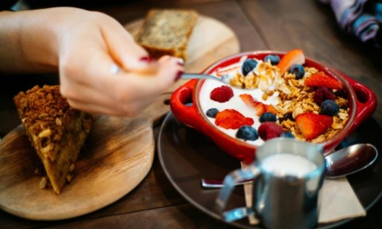 Mangiare sano: gli alimenti che ottimizzano il benessere fisico e mentale