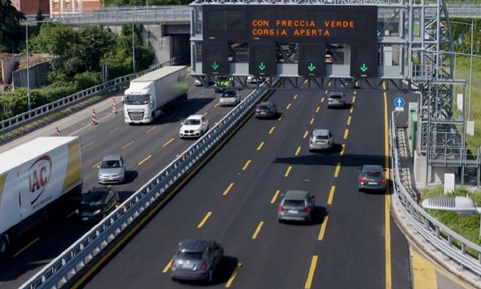 Chiusure dei tratti urbani dell’A4 per ampliare la quarta corsia dinamica
