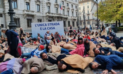 Un flashmob in piazza Scala per celebrare i 30 anni di Progetto Arca