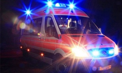 36enne accoltellato alla schiena nella notte: in gravi condizioni al San Raffaele