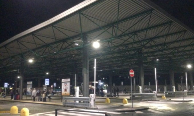 Milano, misure cautelari a carico di sette persone coinvolte in traffici illeciti legati all’immigrazione
