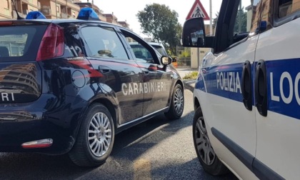 “Hai una gomma a terra”: a Milano raggirano turisti e li derubano di orologi e gioielli