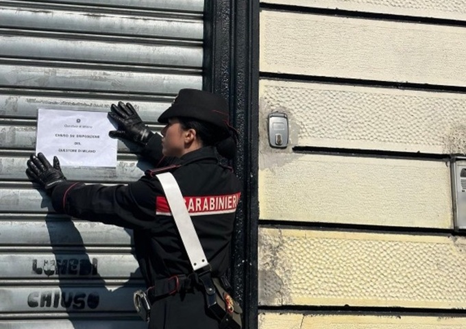 Risse, violenze e clienti pregiudicati: sospesa la licenza di due locali a Milano