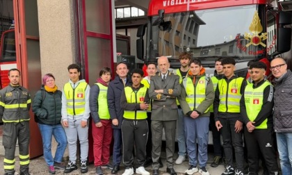 Dieci ragazzi dell’associazione “On the Road” nei panni dei Vigili del Fuoco per un giorno a Milano