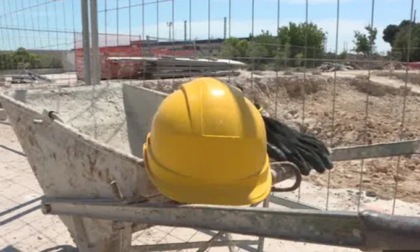 Ancora una tragedia sul lavoro: in zona Politecnico un operaio di 24 anni ha perso la vita in un cantiere