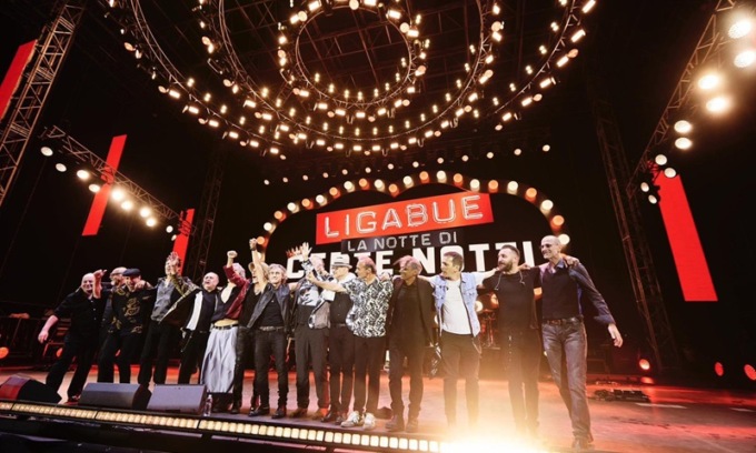 Ligabue annuncia il concerto-evento a San Siro nel 2026 per celebrare 35 anni di musica