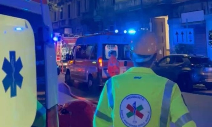 Le indagini sull’appartamento in fiamme in viale Abruzzi: la porta di casa era chiusa da fuori. Il convivente in Questura