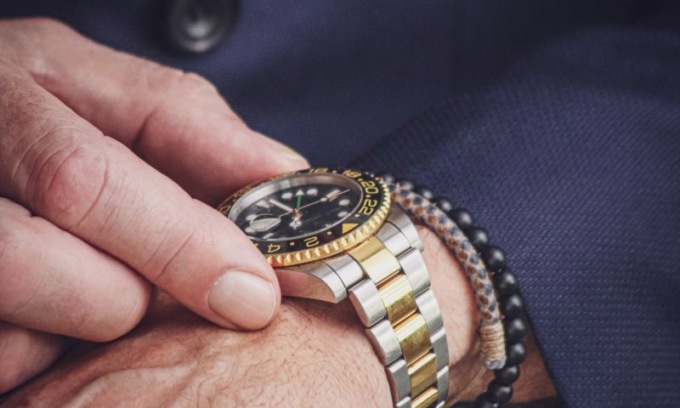 Inseguimento rocambolesco a Milano per un orologio di lusso: fermato il ladro