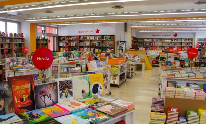 Chiude la storica Libreria dei Ragazzi di via Tadino: “costi ormai insostenibili per la sede”