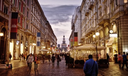Milano di notte: luci, ombre e storie che non finiscono all’alba