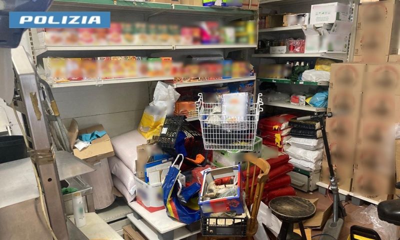 Controlli nei negozi alimentari: sigilli a un esercizio in via Montegani