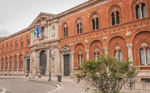 Universitario molesta la compagna di studi: scatta il divieto di avvicinamento