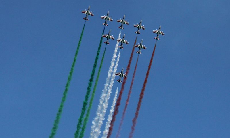 Tragedia in volo, Milano rinuncia alle Frecce Tricolori