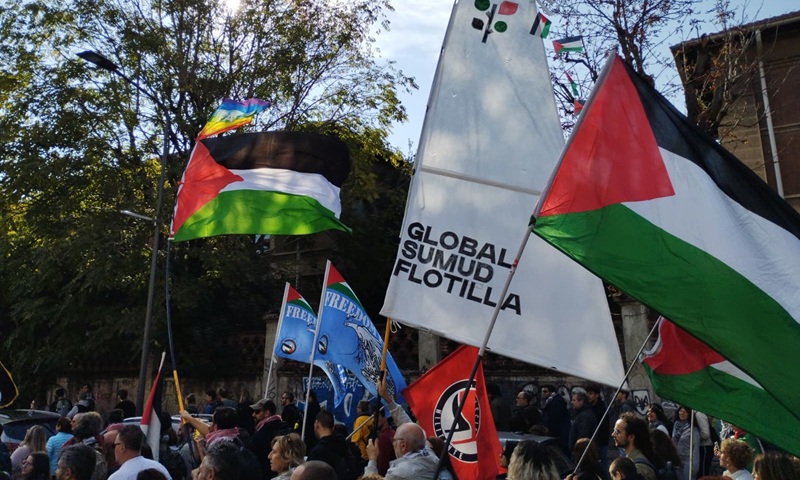 Sciopero in solidarietà a Flotilla e Gaza, in piazza a Milano 100mila persone, Usb occupa la tangenziale est