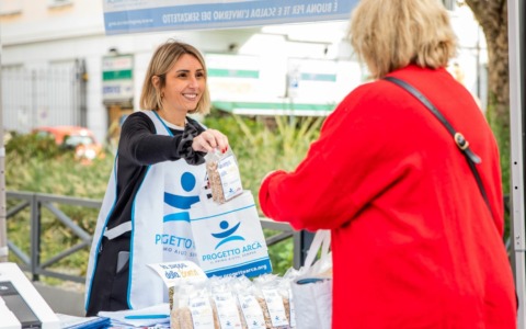 Dal 7 novembre al via l’iniziativa di Progetto Arca “Zuppa della Bontà” per offrire pasti caldi ai senzatetto