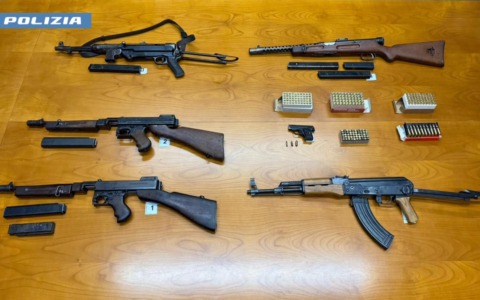 Armi da guerra nel milanese: arrestati due italiani con precedenti