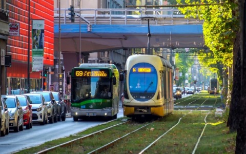 Fontana sui fondi statali ai trasporti pubblici: “Lombardia penalizzata, ha copertura fondo Tpl al 57%”