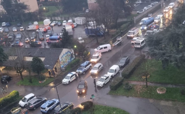 Blitz a Baggio contro le occupazioni abusive negli alloggi Aler: liberati 14 appartamenti in via Quarti