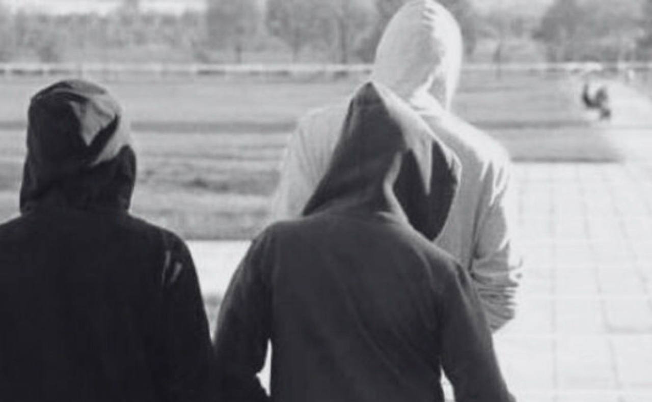 Baby gang sequestra, spoglia e rapina un 15enne in corso Buenos Aires: salvato grazie al padre