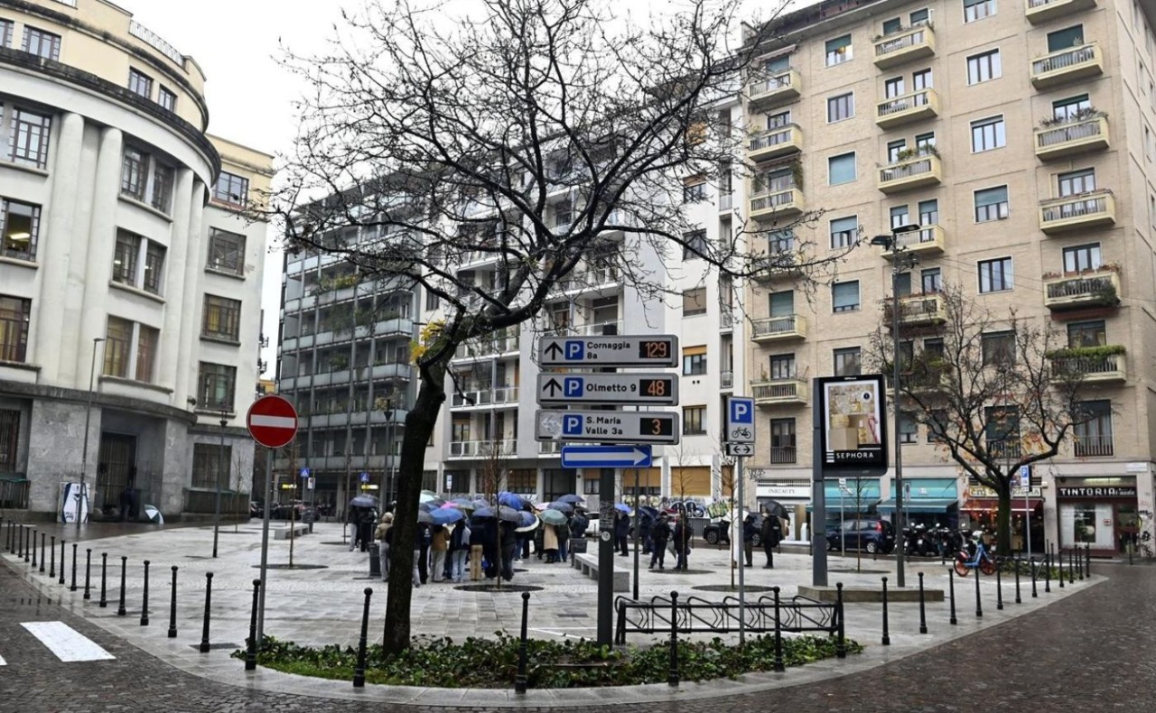 Nuovo volto per Piazza Quasimodo che riapre al pubblico completamente riqualificata