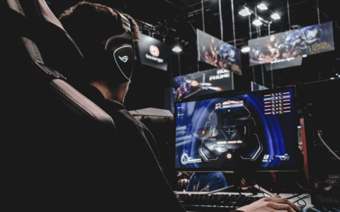 Da 2,4 miliardi a 120mila fan: come Milano è diventata l’hub del gaming online