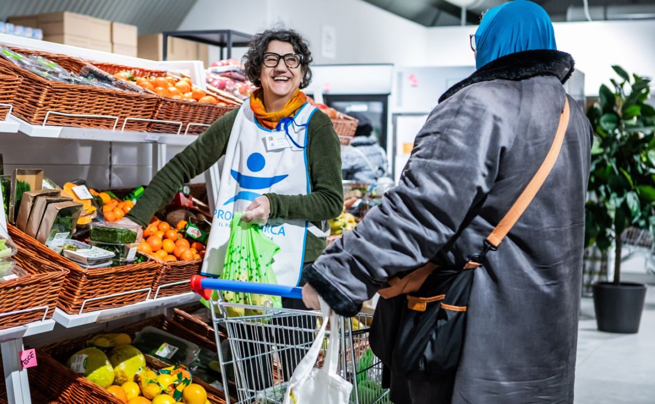 Quando la solidarietà diventa aiuto reale: il numero solidale di Progetto Arca a sostegno delle famiglie in difficoltà