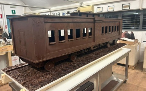 Da Milano la sfida al Guinness: presentato il treno di cioccolato più lungo del mondo