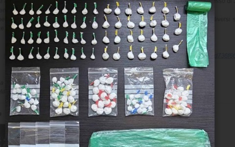 Cocaina pronta per lo spaccio: arrestati un uomo e una donna