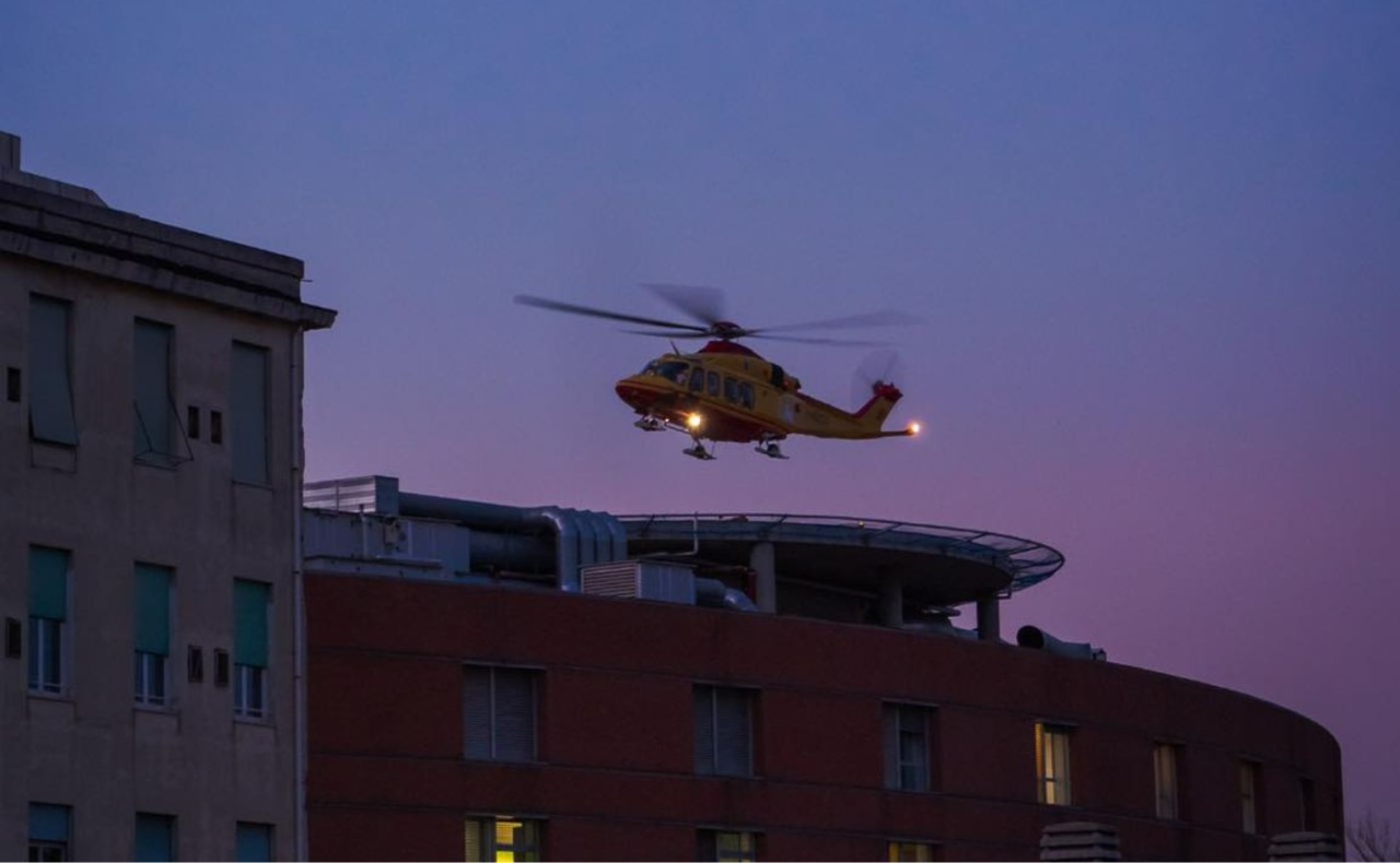 Arrivati all’ospedale Niguarda i primi feriti milanesi nell’esplosione a Crans-Montana: una 16enne in coma