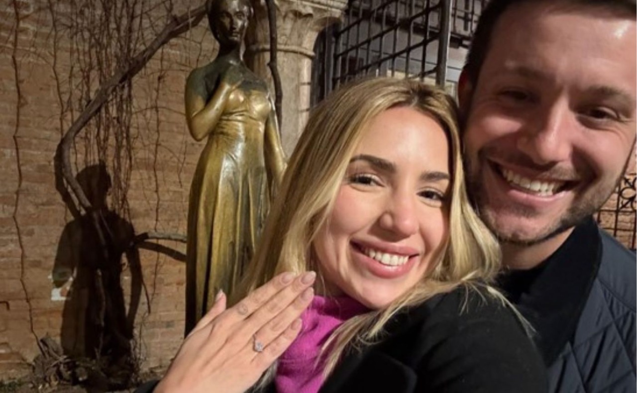 Lieto fine alla Centrale di Milano: il furto dello zaino finisce con una proposta di matrimonio