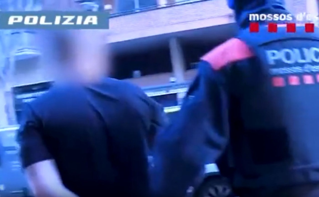 Arrestato in Spagna il figlio di Alexandru Adaric, l’ex banchiere ucraino precipitato dal b&b