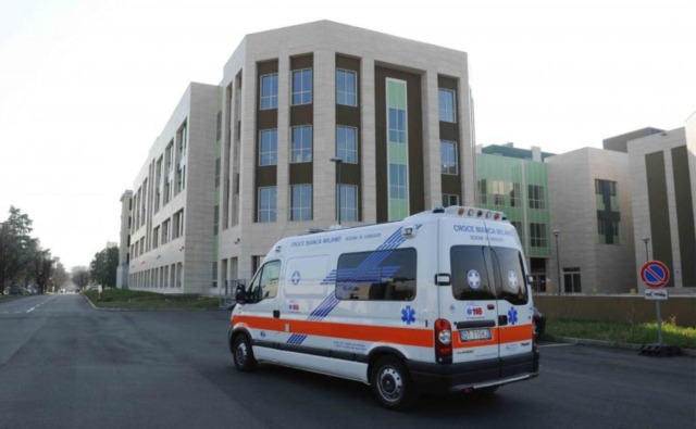 Tragico scontro tra moto e minicar in zona Lambrate, morto il centauro di 53 anni