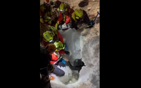 Milanese travolto da una valanga in Valle d’Aosta: salvato da una telefonata al 1-1-2