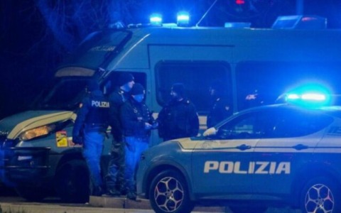 Rogoredo, lo sparo e le ombre sull’intervento: 23 minuti prima dell’allarme al 118