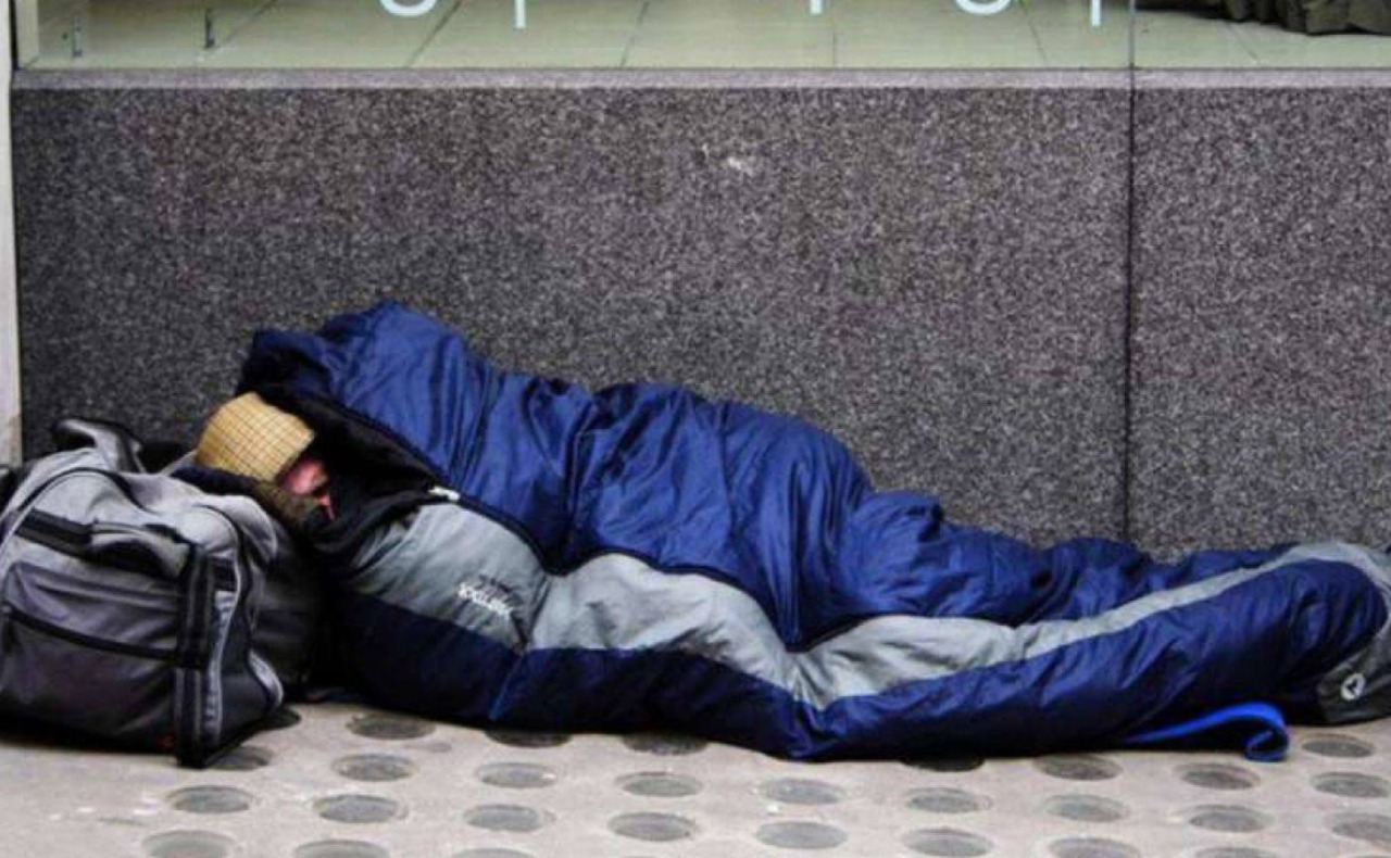 Ancora un senzatetto morto per strada nelle gelide notti milanesi: secondo caso in due giorni