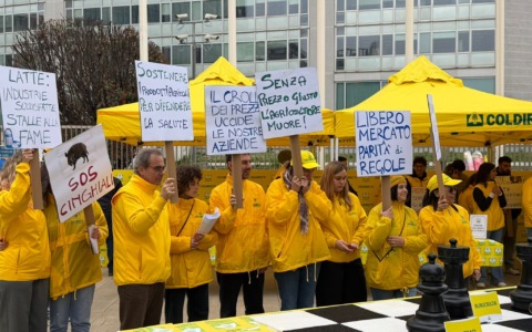 “L’agricoltura sotto scacco”: la protesta di Coldiretti davanti alla Regione